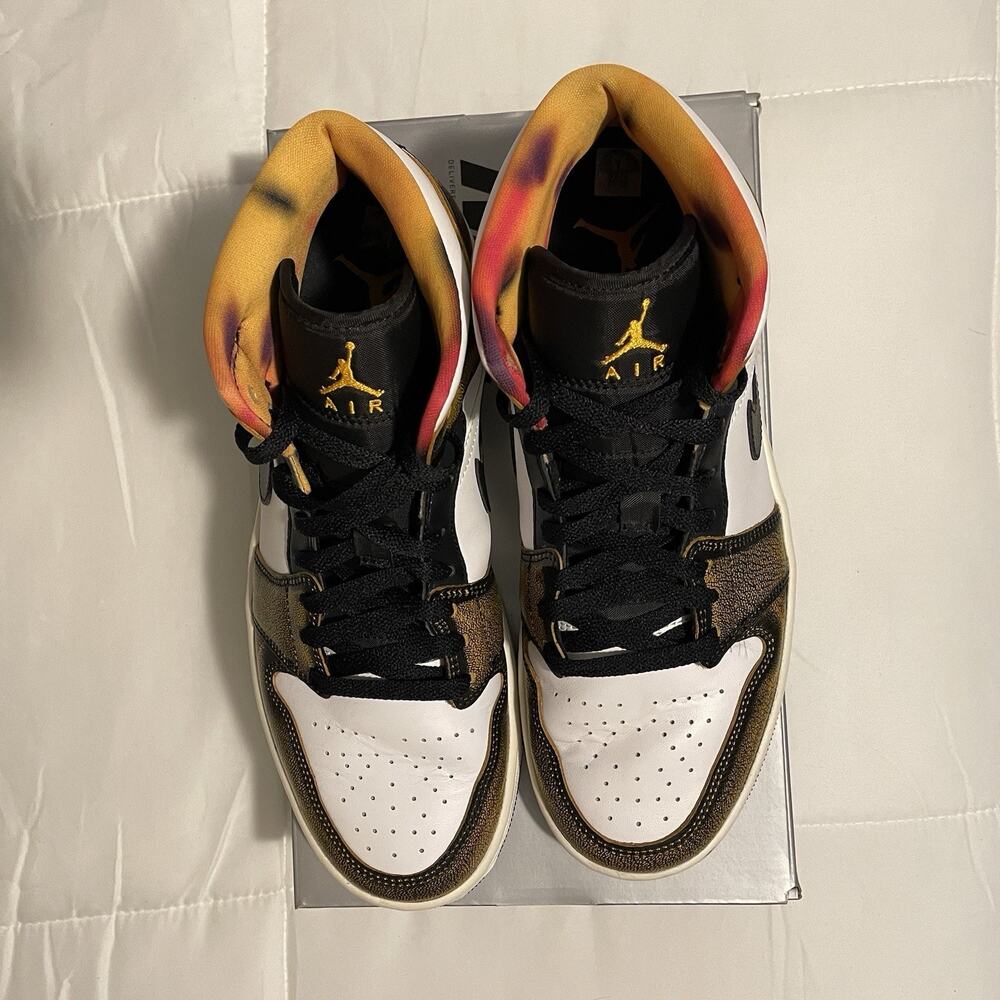 Nike Air Jordan 1 Mid SE 'Orange Wear-Away' Size 9.5 - Picture 2 of 6